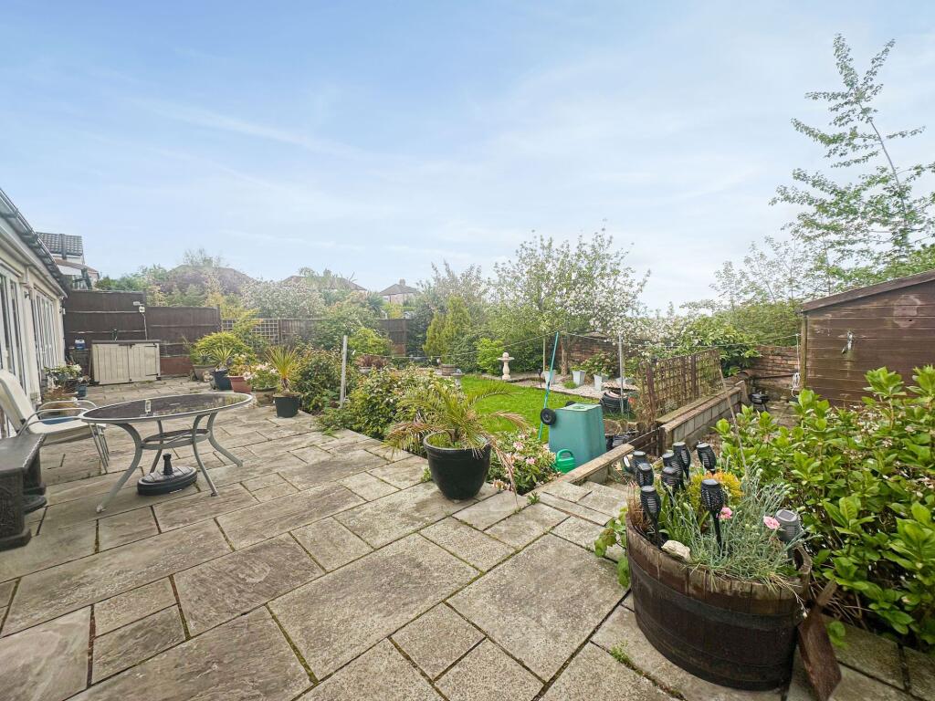 Linkstor Road, Liverpool, L25 photo 3