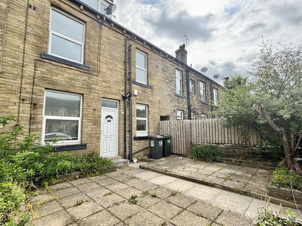 Main image of property: Station Road, Clayton, Bradford