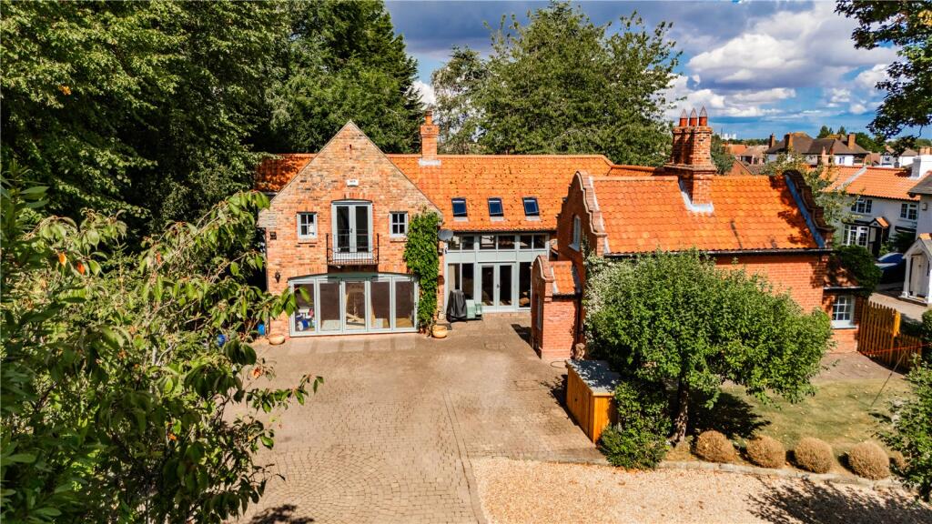 Main image of property: Greethams Lane, Grimsby, Lincolnshire, DN32