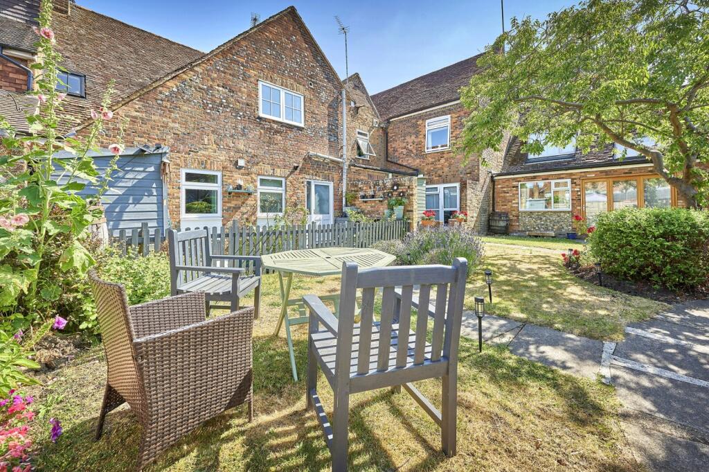 Additional image 3 of Pickford Road, Markyate, St. Albans, Hertfordshire, AL3