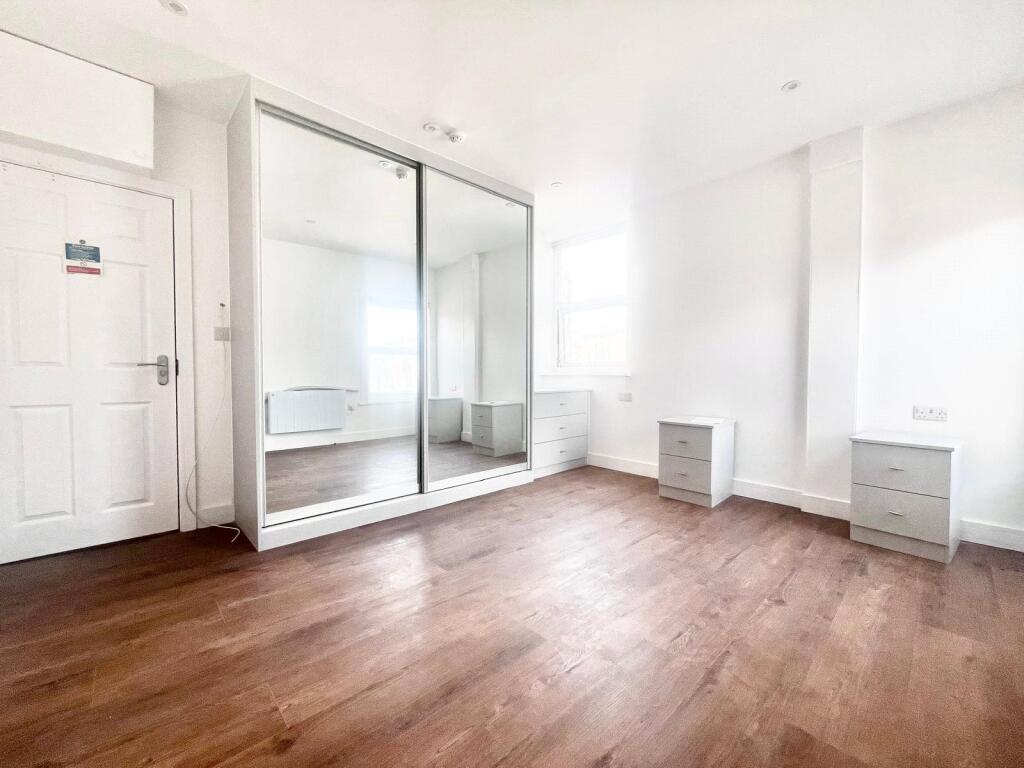 Main image of property: Hanworth Road, Hounslow, TW3