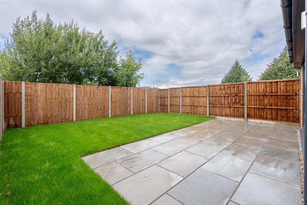Clarke Close, Stansted Mountfitchet photo 3