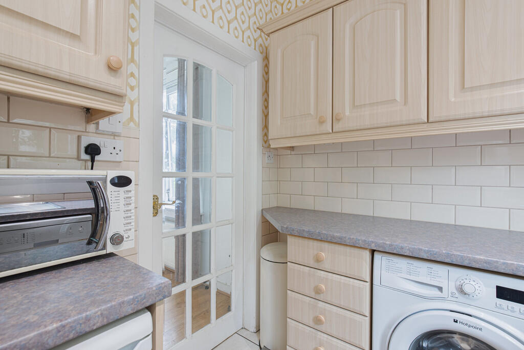 Apartment in Aberdeen, Kaimhill, Garthdee - View 5