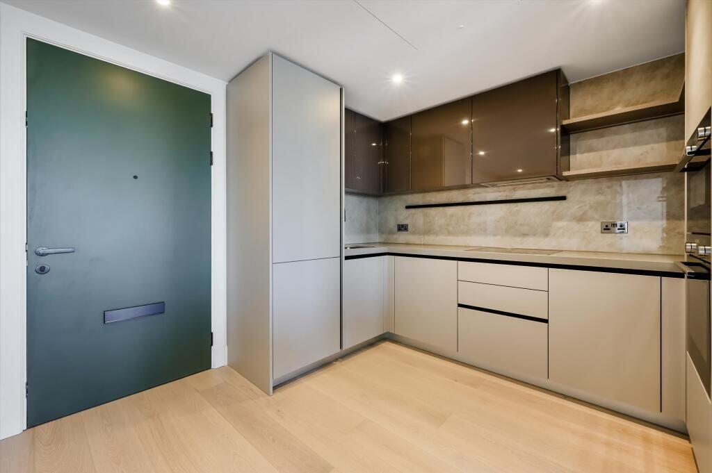 Apartment in London - View 5