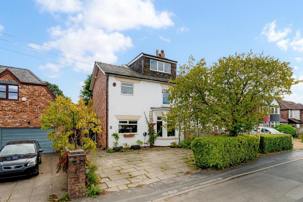 Main image of property: Moor Lane, Wilmslow