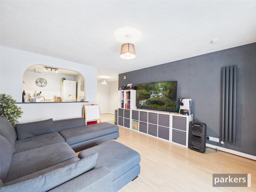 Hartigan Place, Woodley, Reading, Berkshire, RG5 photo 3
