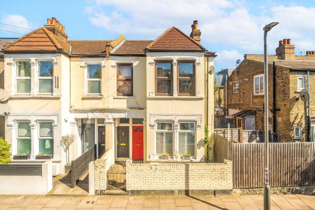 Apartment in London - View 5