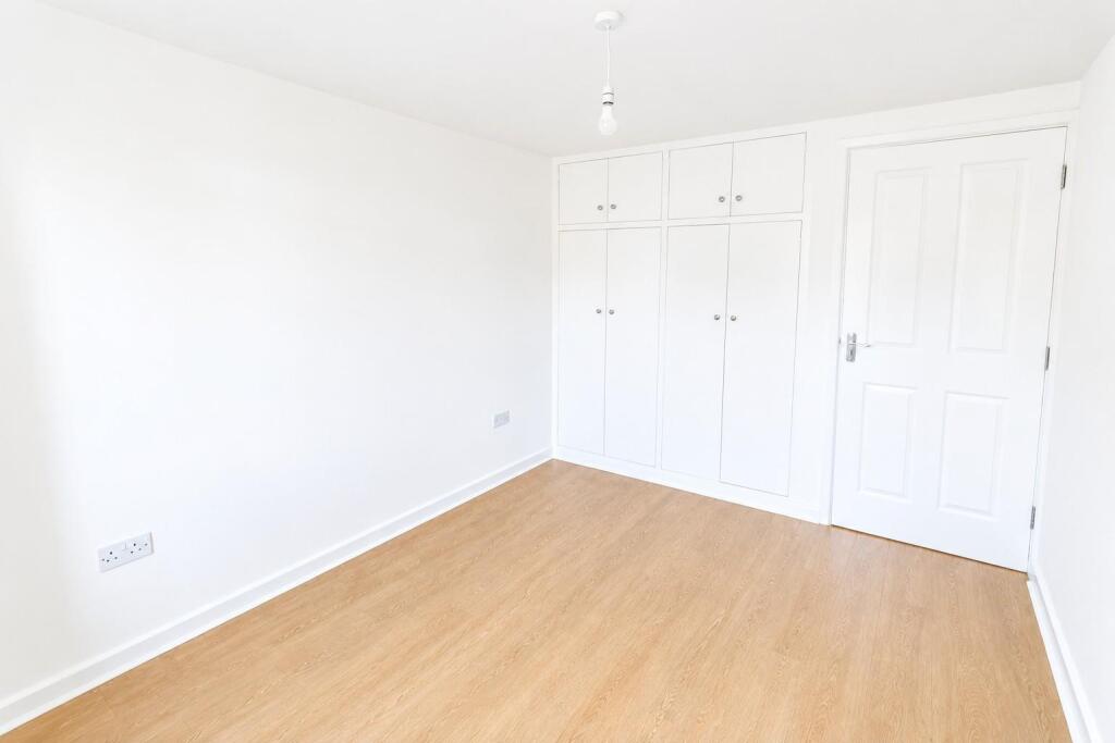 Apartment in Stevenage - View 5