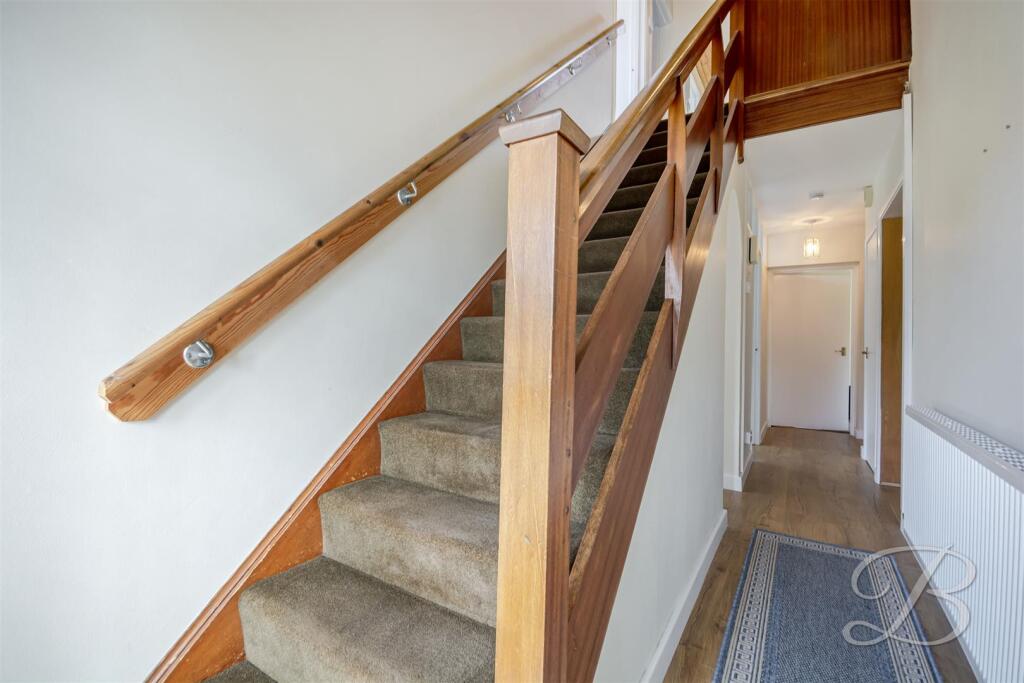 House in Mansfield, Nottinghamshire - View 5