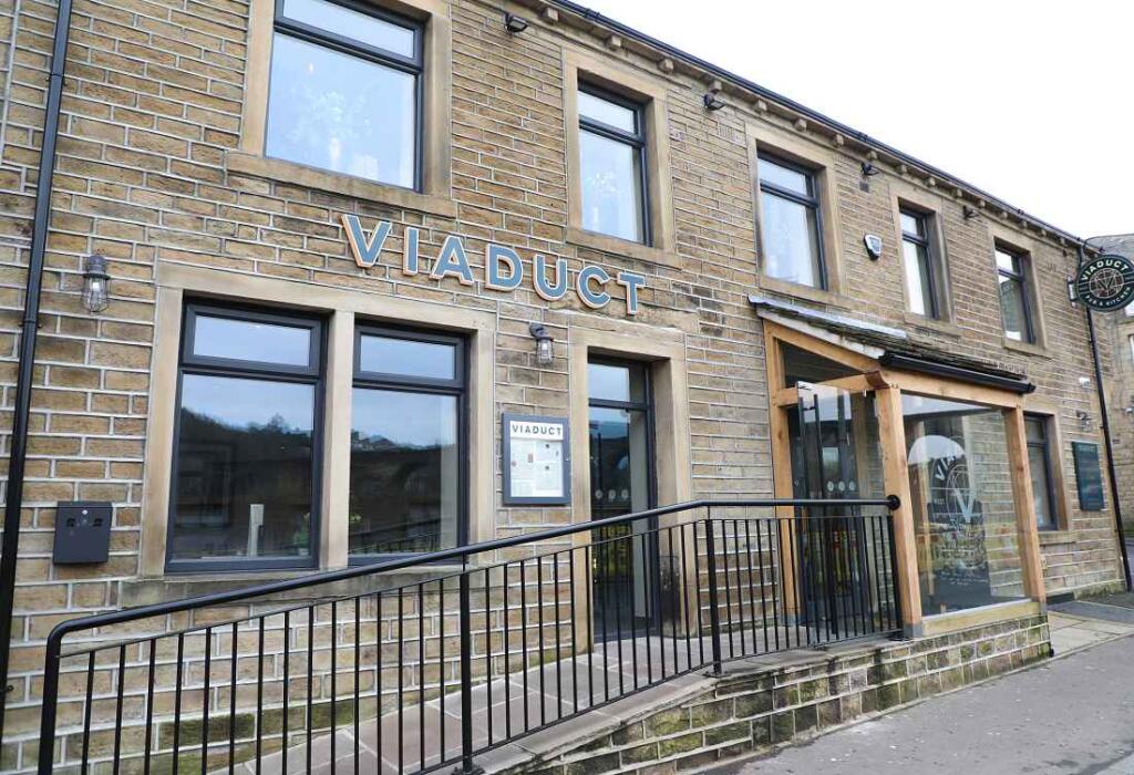 Main image of property: N-526441 - Viaduct, 83 Stainland Road, Halifax HX4 8BD