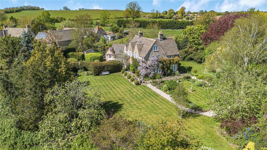 Main image of property: Cassington Road, Yarnton, OX5