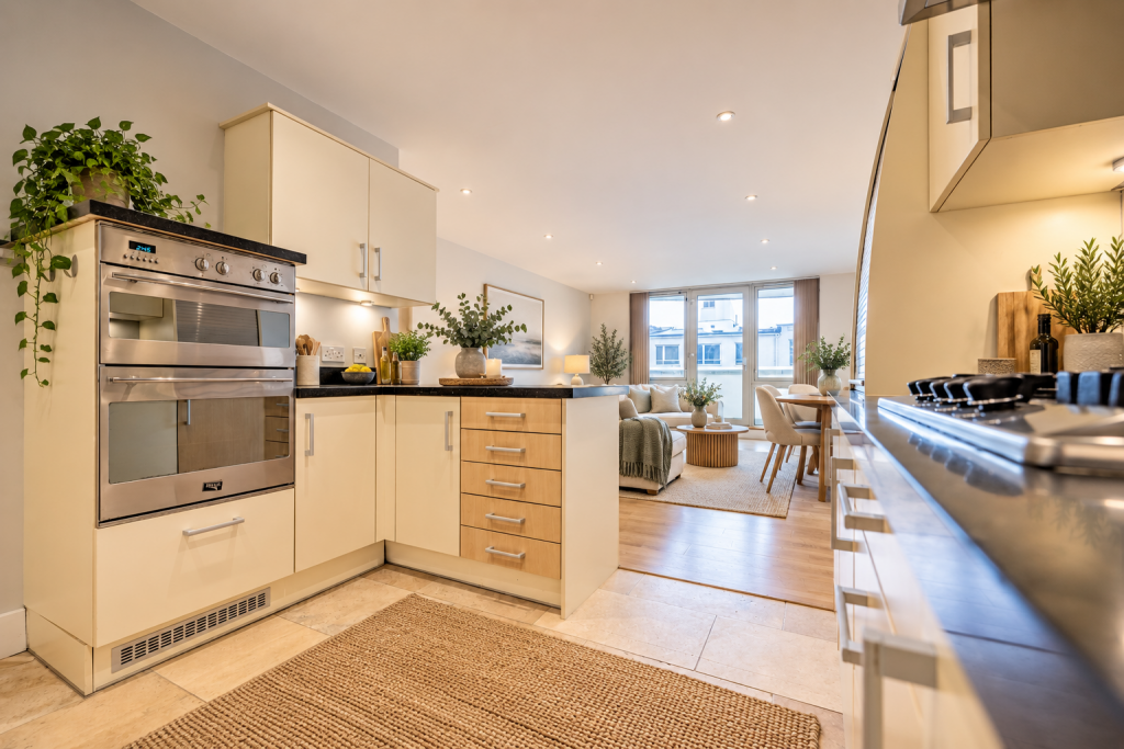Apartment in Tonbridge - View 3