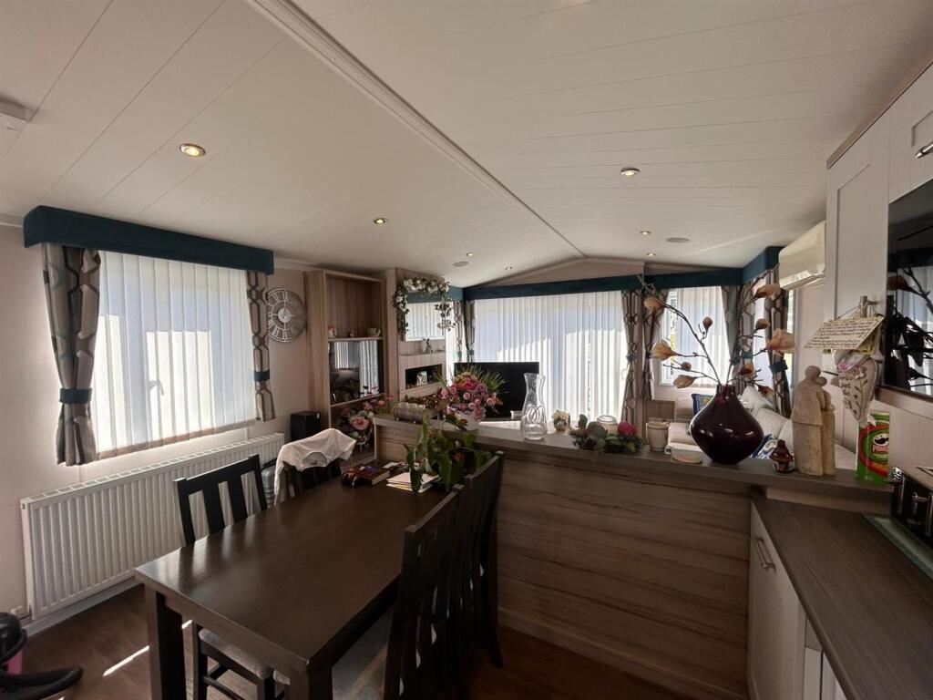 Main image of property: Plaxdale Green Road, Sevenoaks