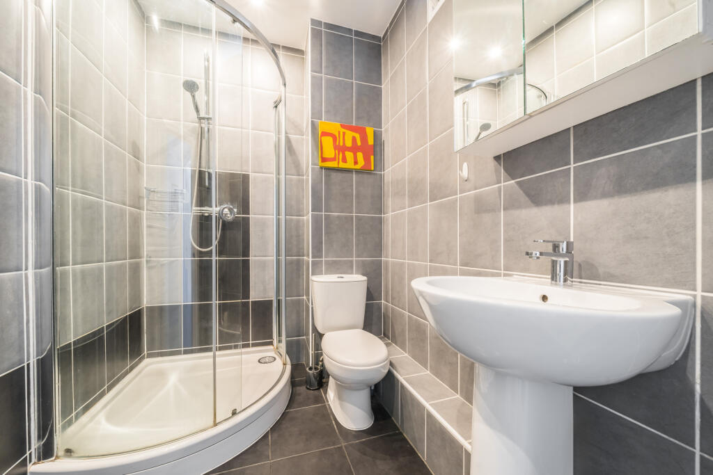 Apartment in London - More