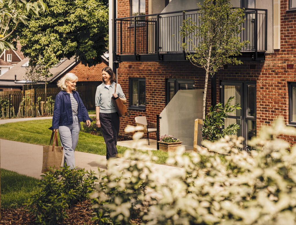 Apartment in Watford - View 5