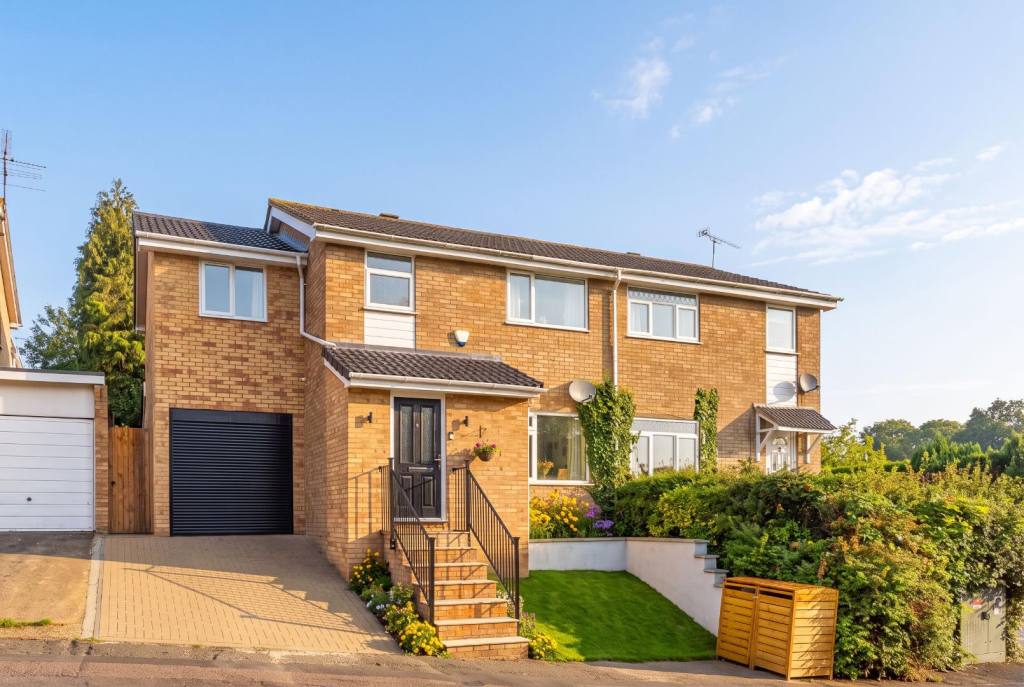 House in Luton