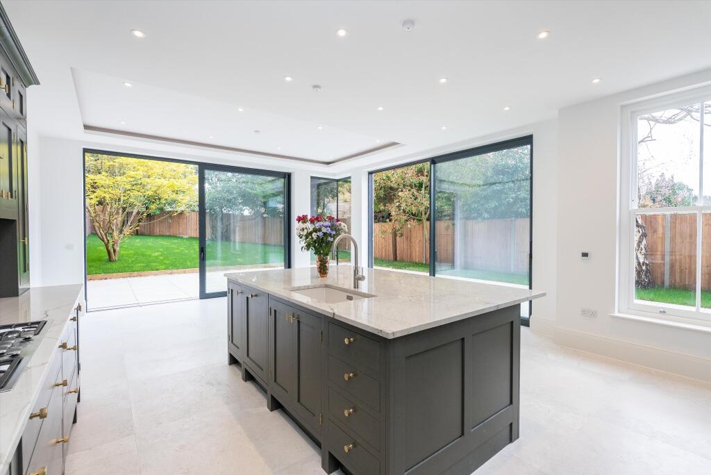 Heath Ridge Green, Cobham, Surrey, KT11 – pohled 4