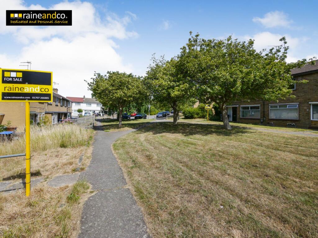 Spring Glen, Hatfield photo 3