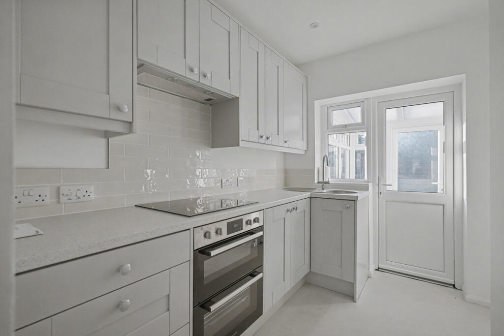 House in Northampton, Dallington - View 2