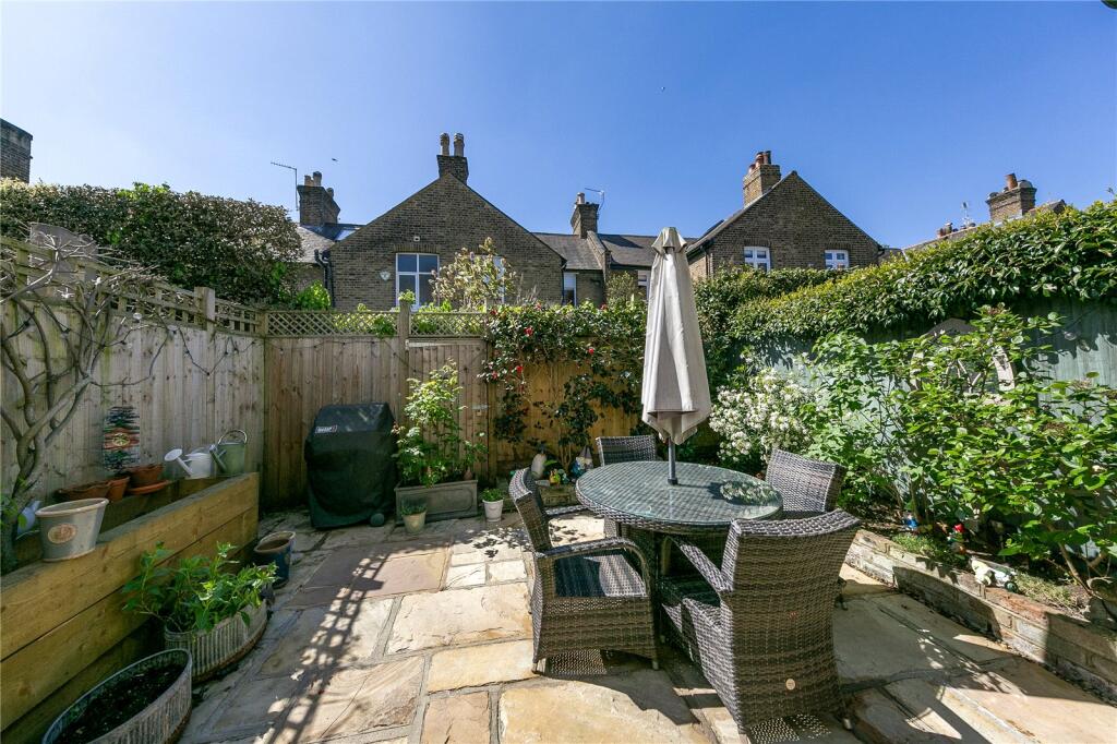 Haverfield Gardens, Kew, Surrey, TW9 - View 4