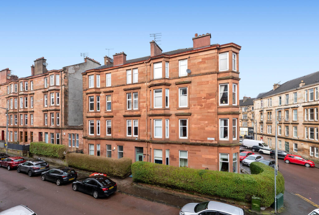 Main image of property: 3/2, 6 Florida Street, Mount Florida, G42 9DL