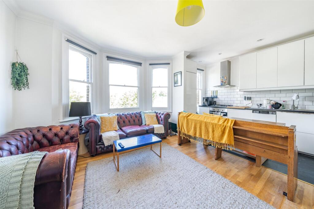 Main image of property: Avenue Park Road, London
