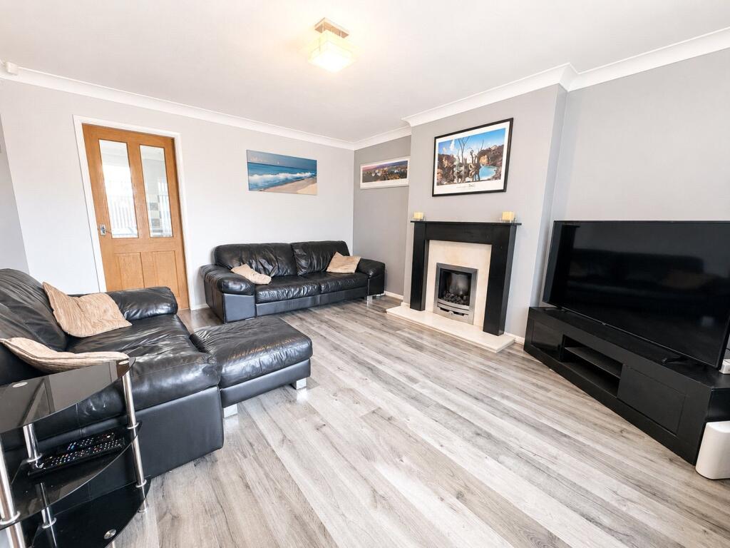 Millhouse Lane, Moreton, Wirral, CH46 photo 3