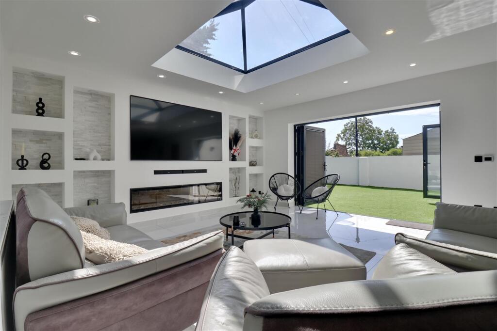 House in Portsmouth, Cosham - View 4