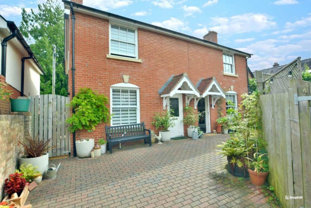 Main image of property: High Street, Wimborne, Dorset, BH21 1HS