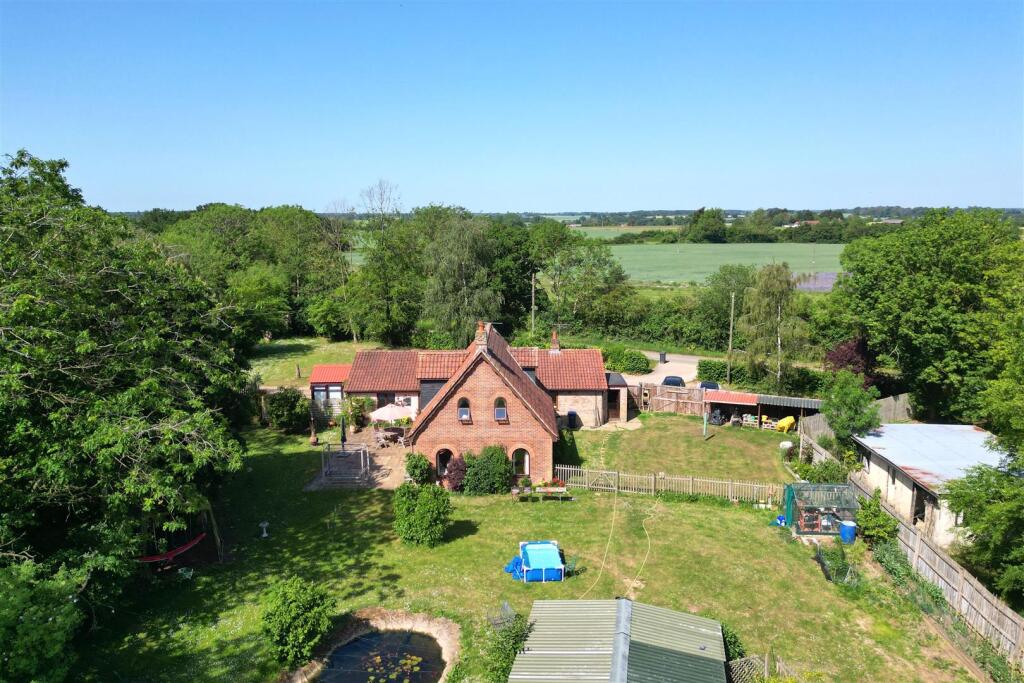 Main image of property: The Common, Botesdale, Diss