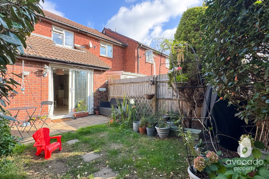 Braemore Close, Thatcham photo 4