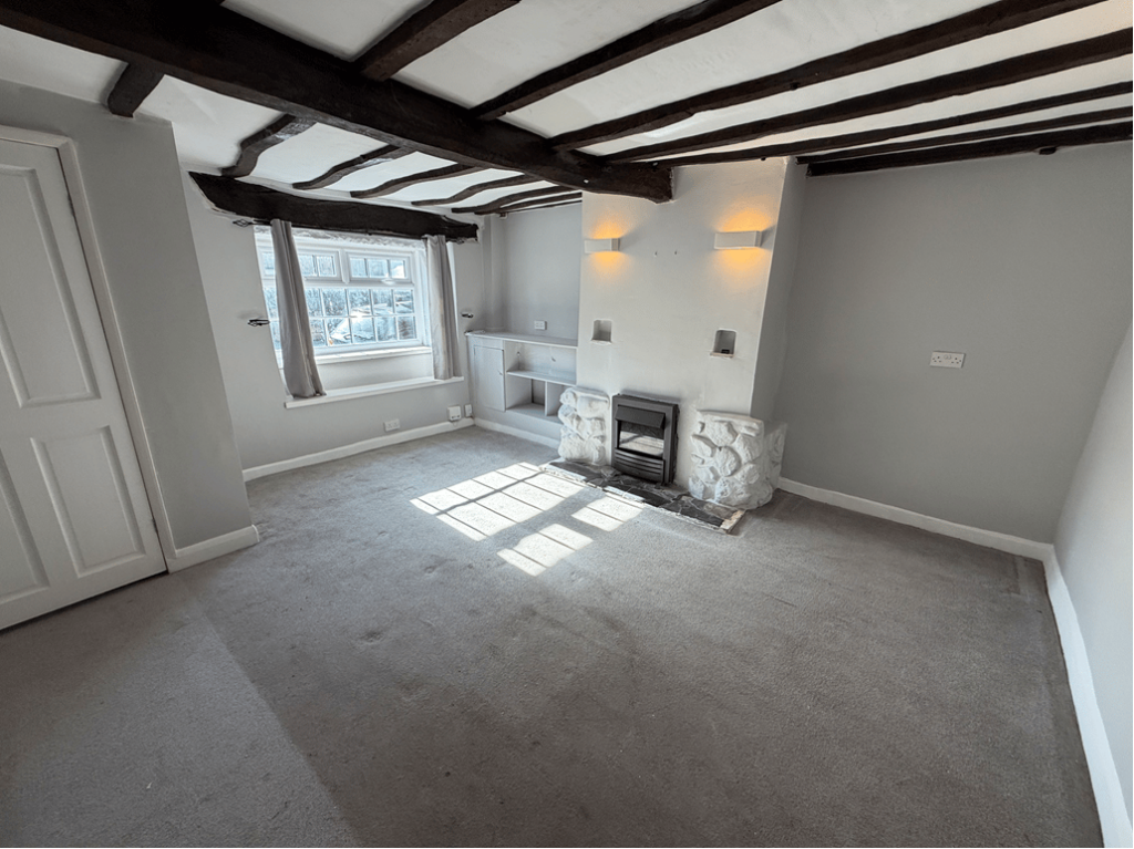 House in Bradford, Bingley - View 2