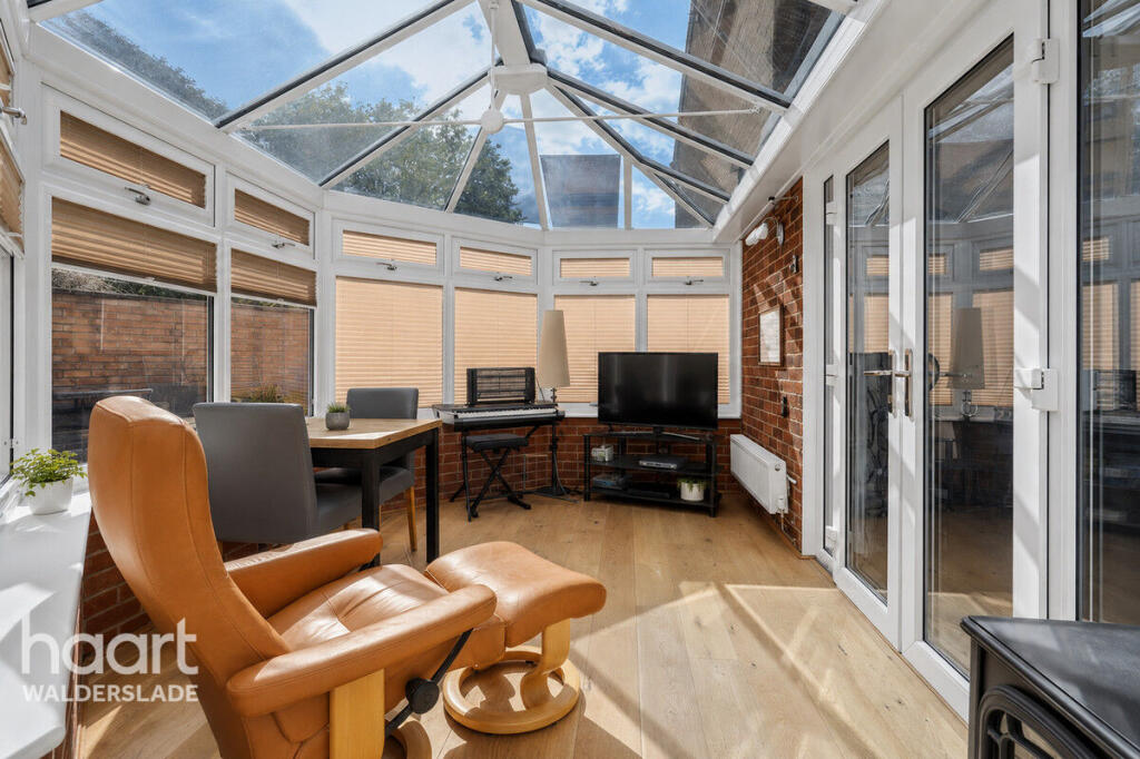 House in Chatham, Walderslade - More