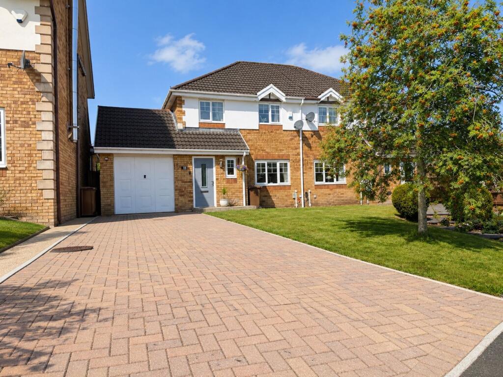 Main image of property: 18 Gellideg Isaf Rise, Maesycwmmer, CF82