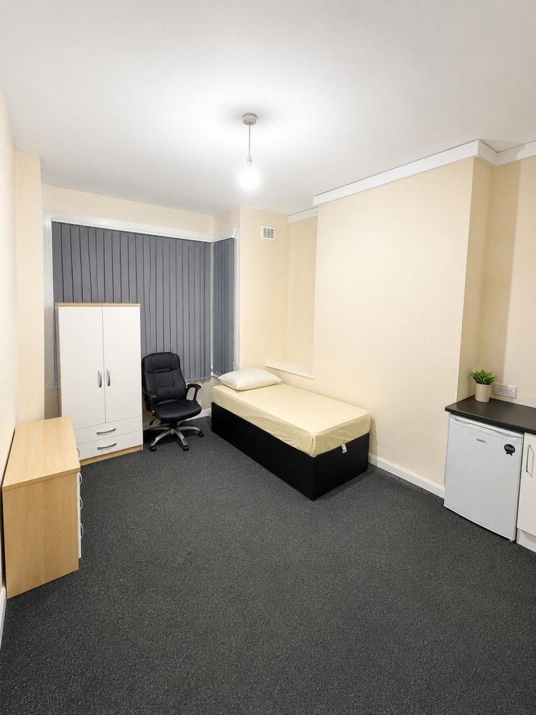 Thornhill Rd- Investment Flat, Handsworth, Birmingham, B21 photo 4
