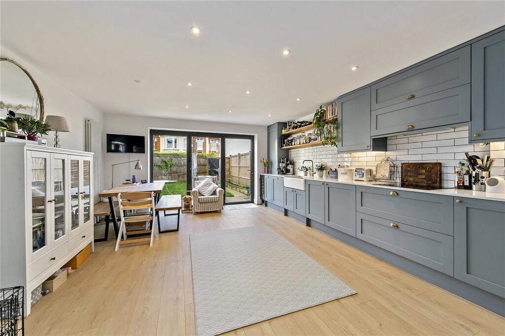 Amyand Cottages, St Margarets, TW1 photo 3