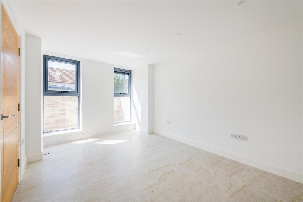 House in Brighton - View 4