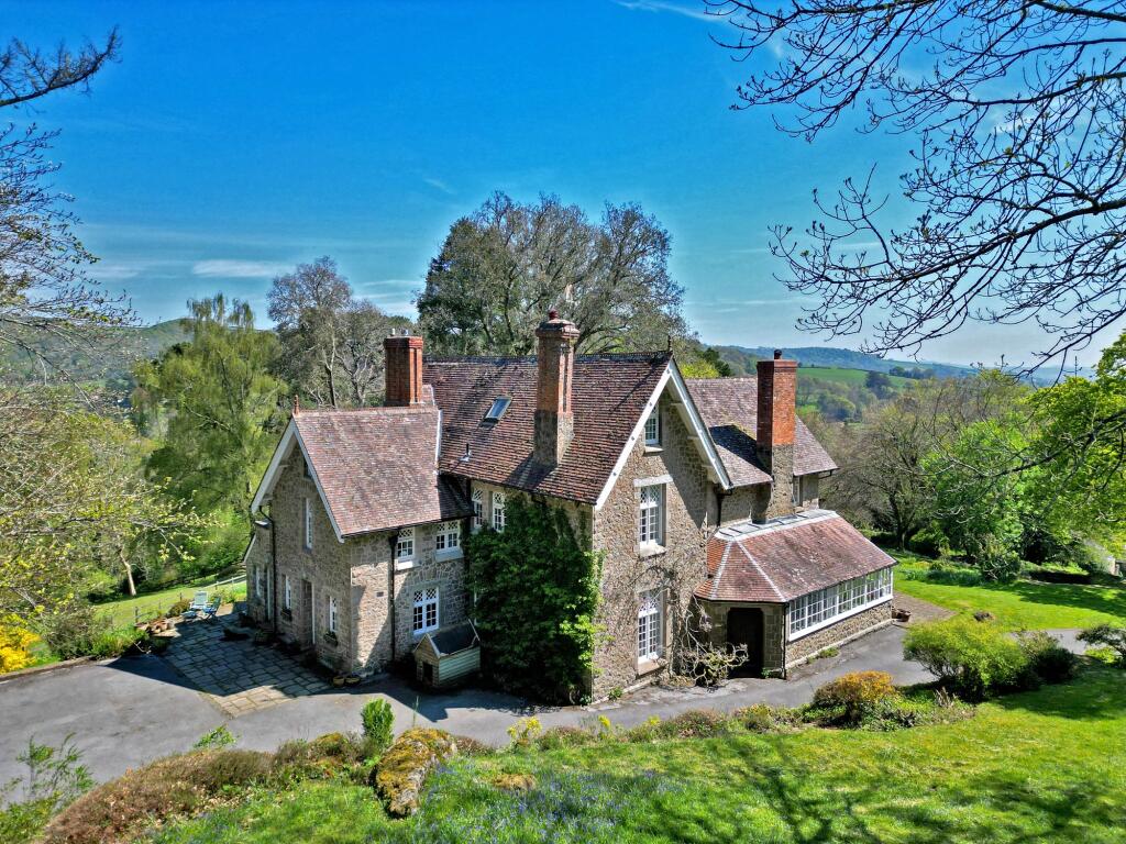 Main image of property: Lustleigh, Newton Abbot, TQ13