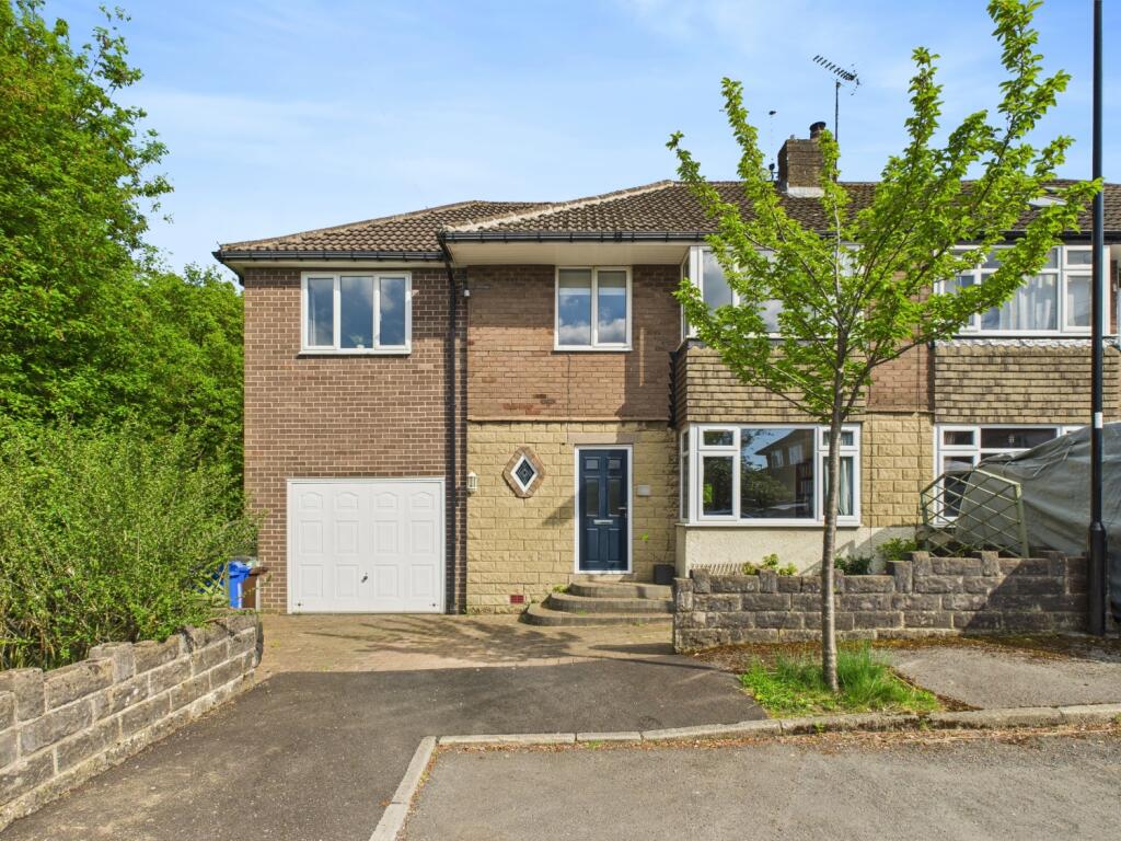 Main image of property: St Quentin View, Bradway, S17 4PS