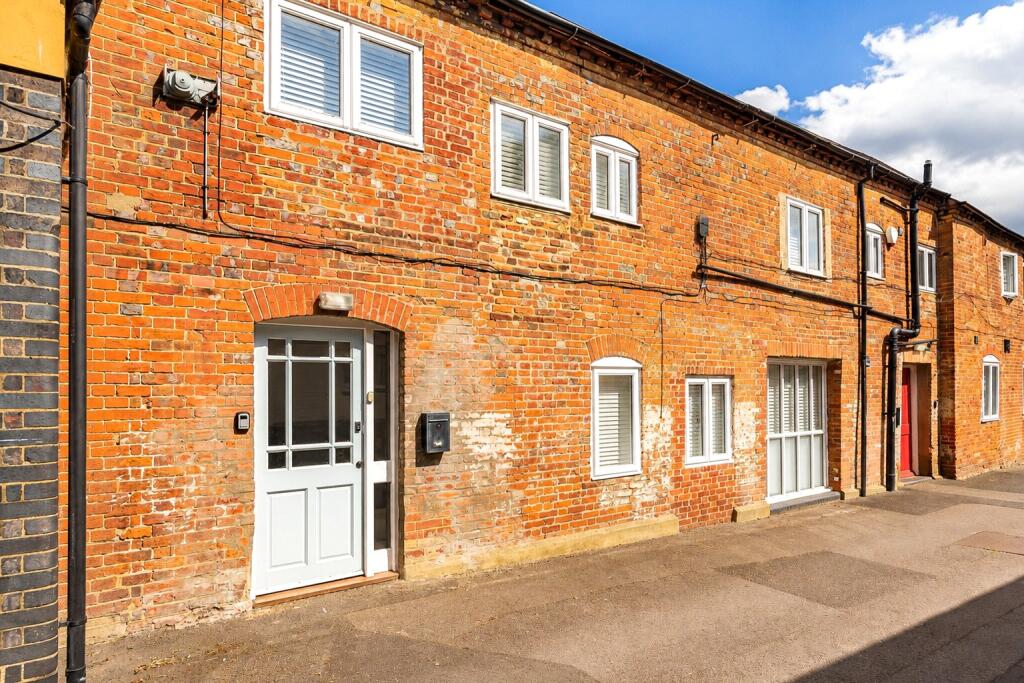 Main image of property: West Street, Farnham, Surrey, GU9