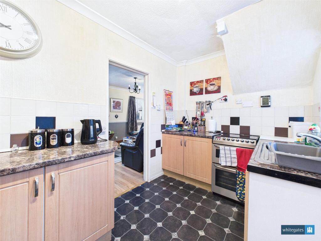 Newthorpe Road, Norton, Doncaster, South Yorkshire, DN6 photo 2