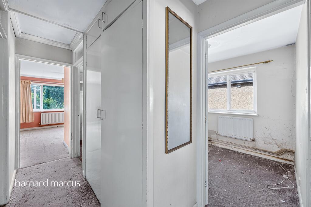Apartment in Sutton - View 4