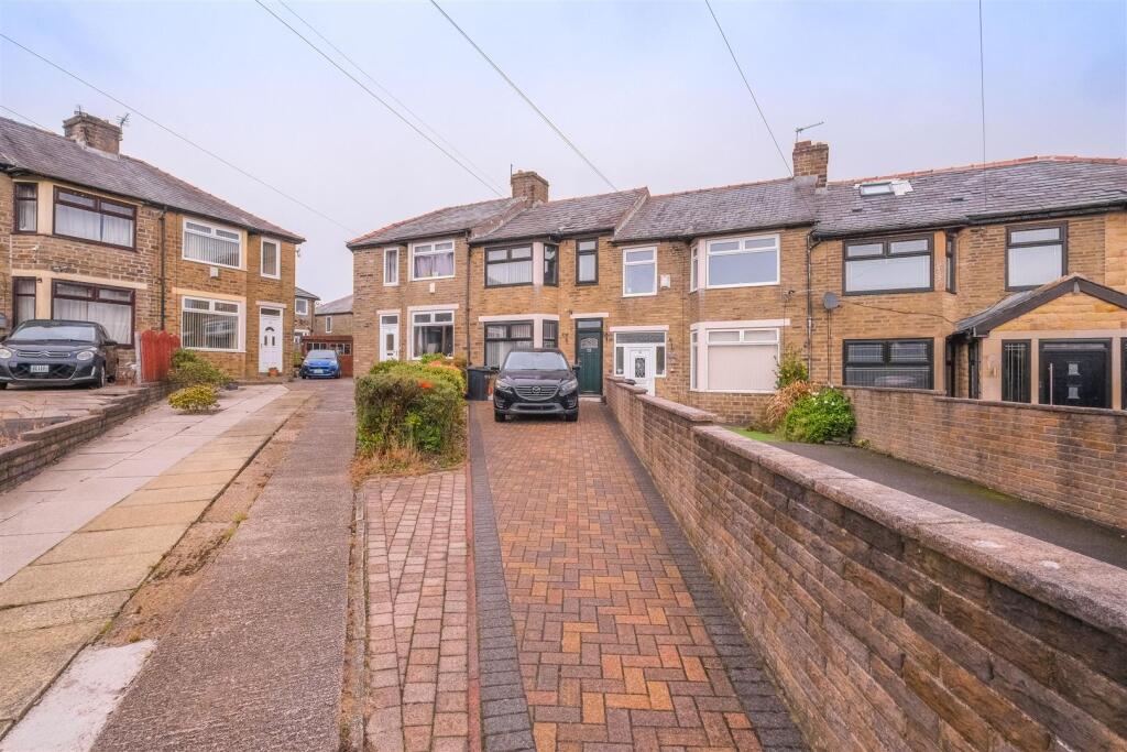 House in Halifax - View 3