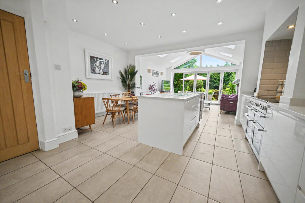 Woodthorne Road, Tettenhall, Wolverhampton, WV6  photo 2