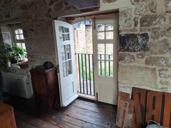 Photo 15