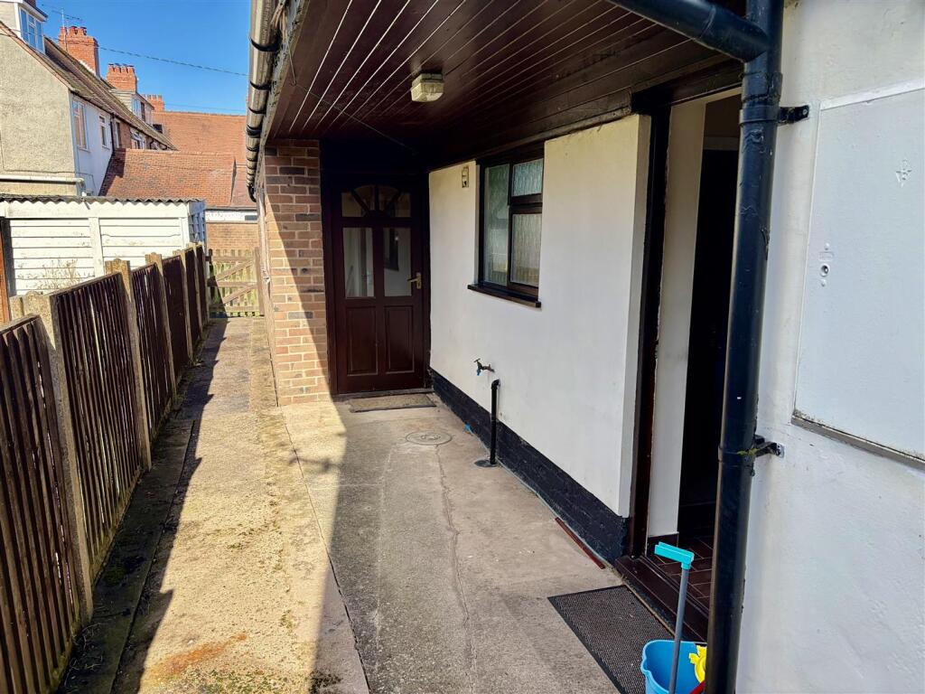 Longlands Lane, Market Drayton. photo 4