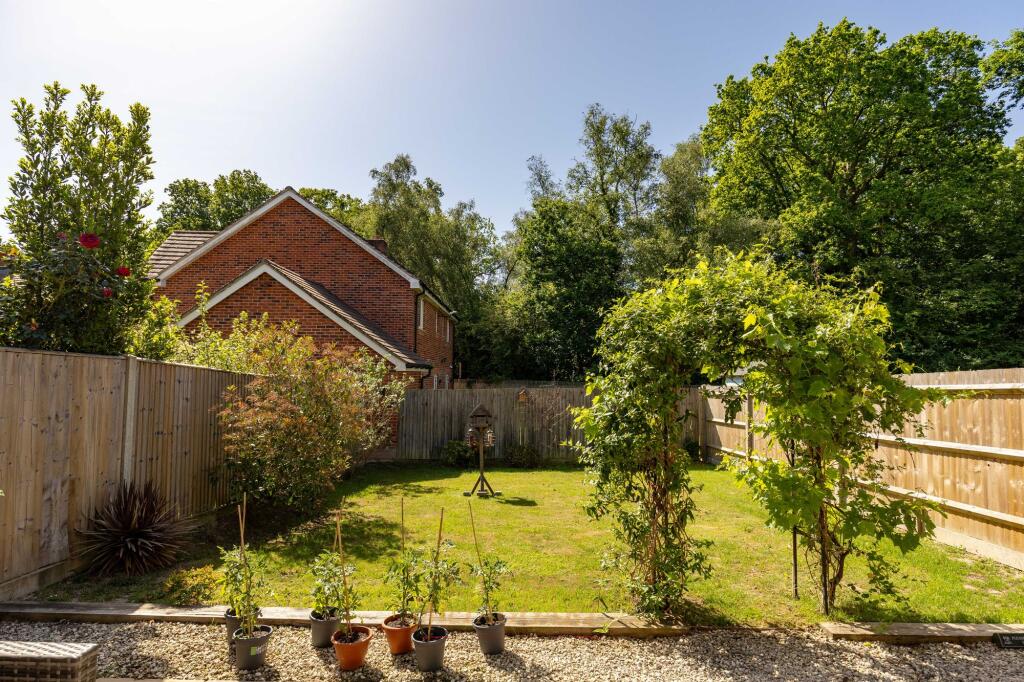 House in Crawley, Forge Wood - View 3