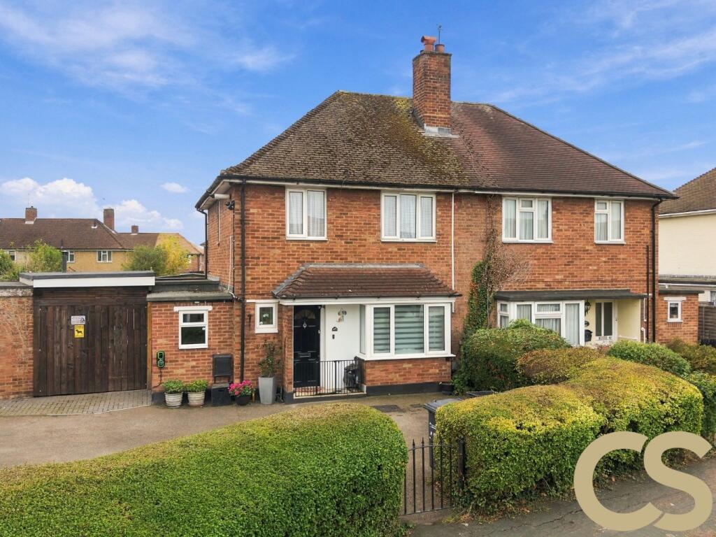 House in Broxbourne, Churchgate