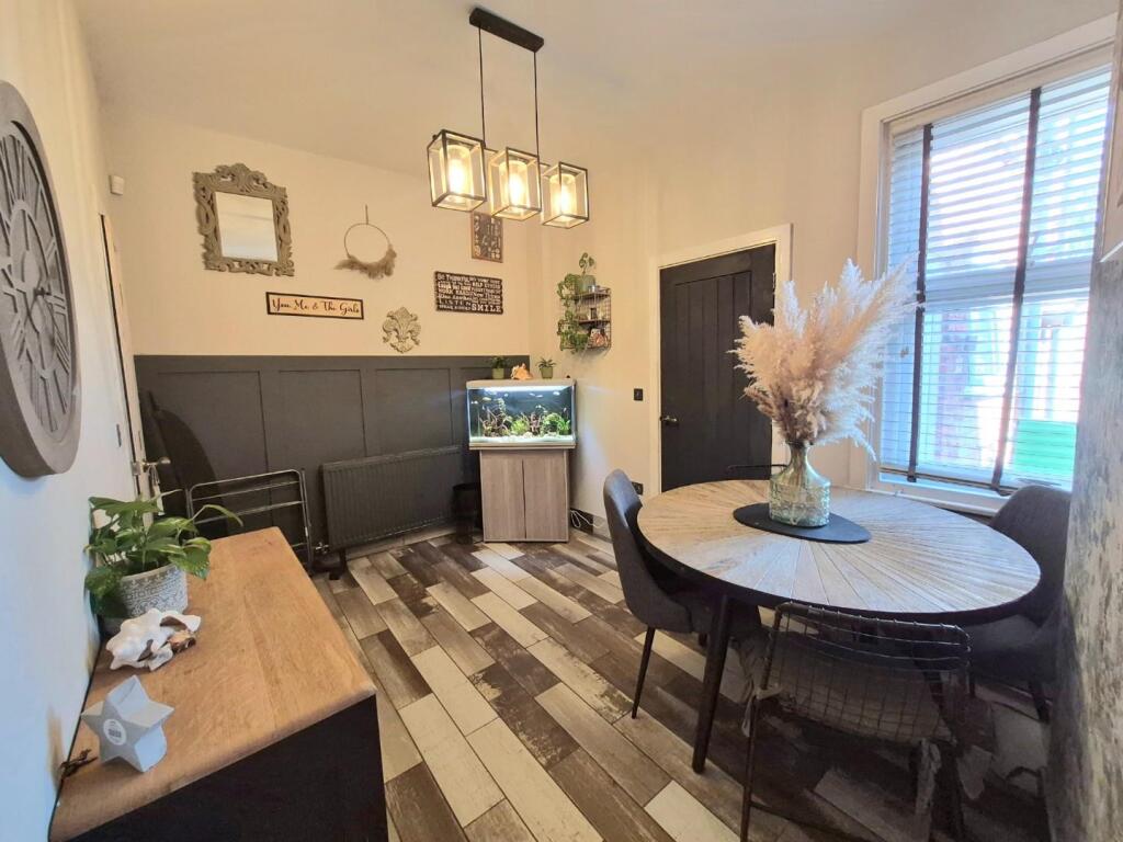 House in Northampton, Earls Barton - View 3