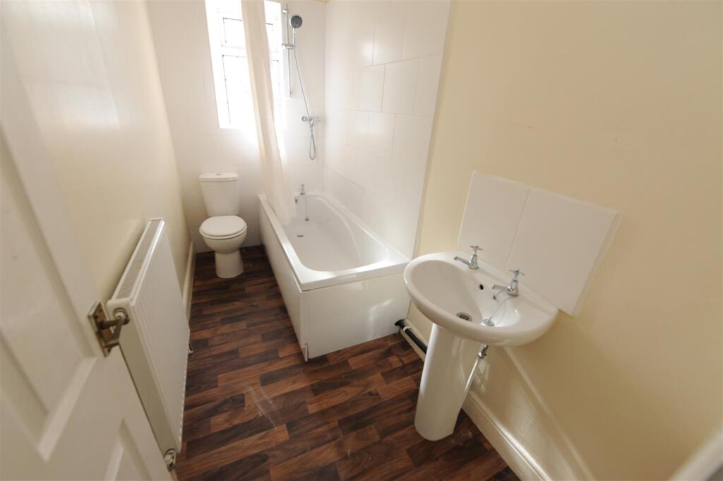 Additional image 8 of Eldon Place, Cutler Heights, Bradford